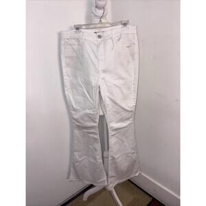 New SO White HighRise Flared Jeans Sz 17 33Waist New